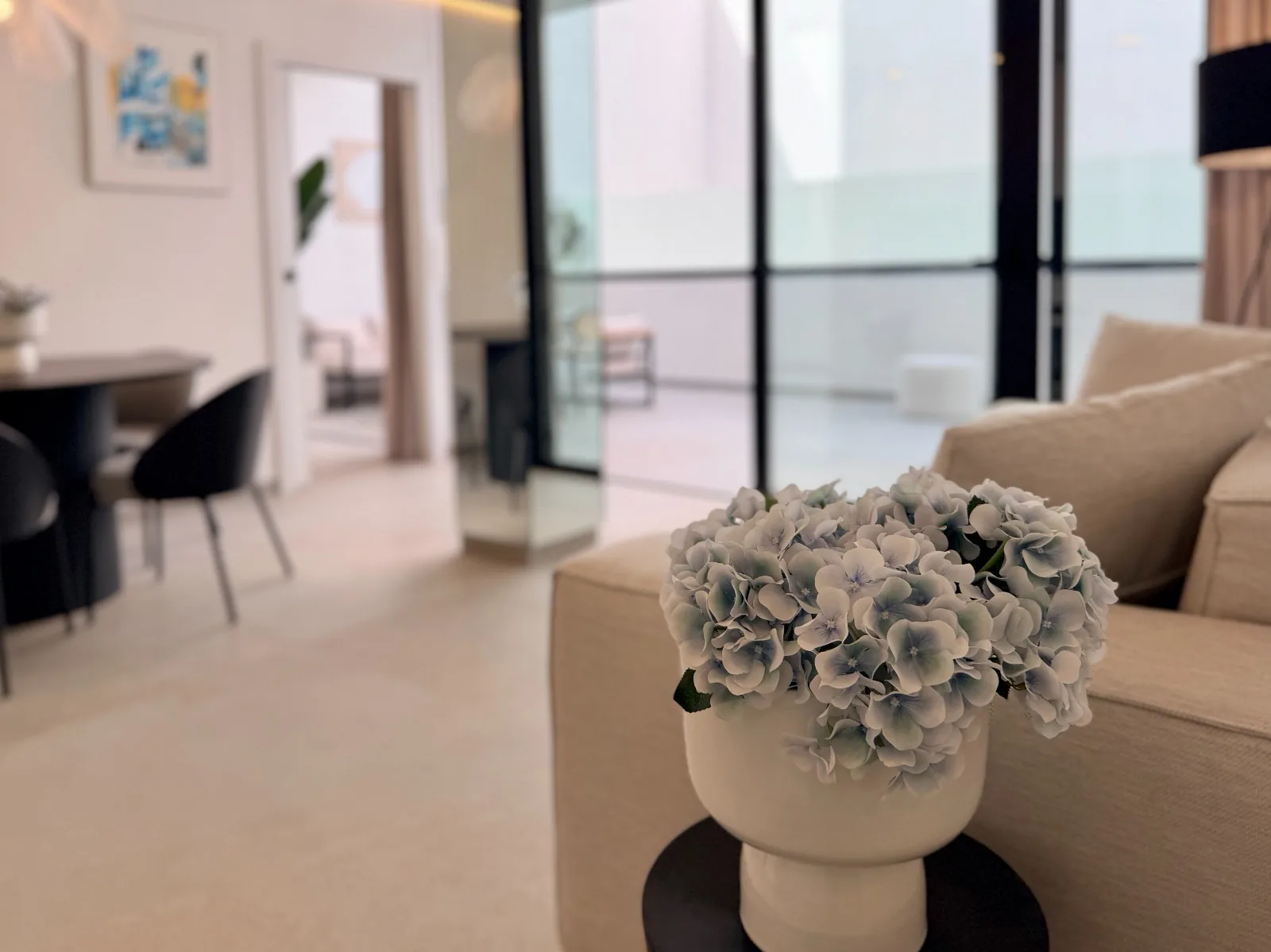 AP. 3   Nowoczesny apartament z przestronnym tarasem w Los Abrigos na Teneryfie, 3- pokojowy na Teneryfie — zdjęcie 6 z 43