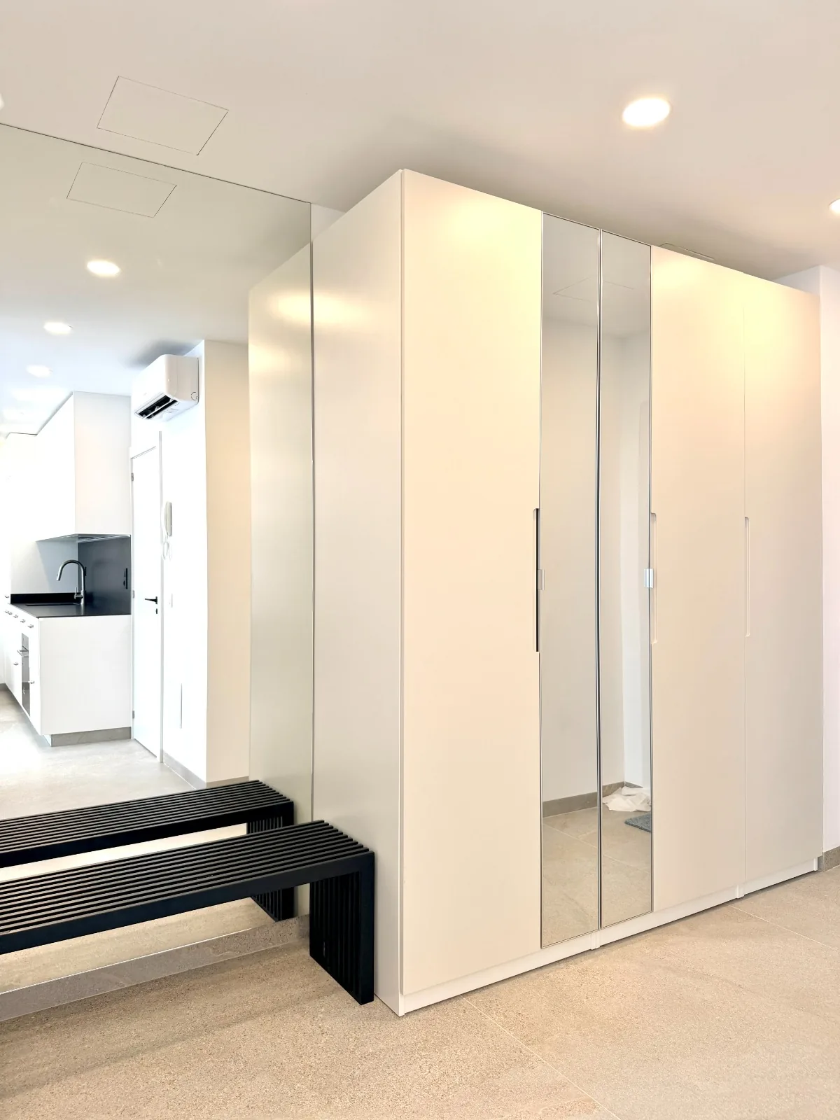 AP. 3   Nowoczesny apartament z przestronnym tarasem w Los Abrigos na Teneryfie, 3- pokojowy na Teneryfie — zdjęcie 33 z 43