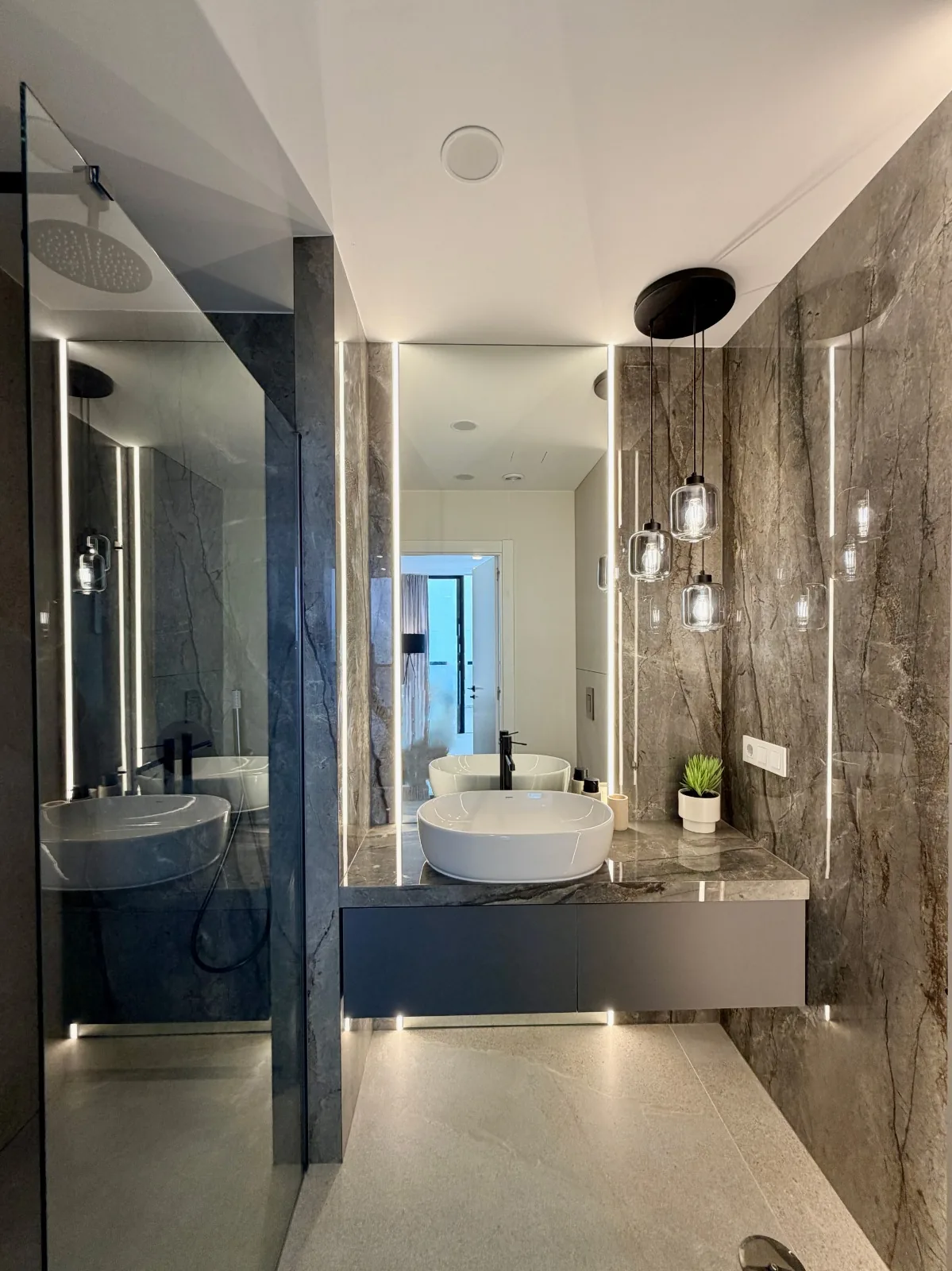 AP. 3   Nowoczesny apartament z przestronnym tarasem w Los Abrigos na Teneryfie, 3- pokojowy na Teneryfie — zdjęcie 37 z 43