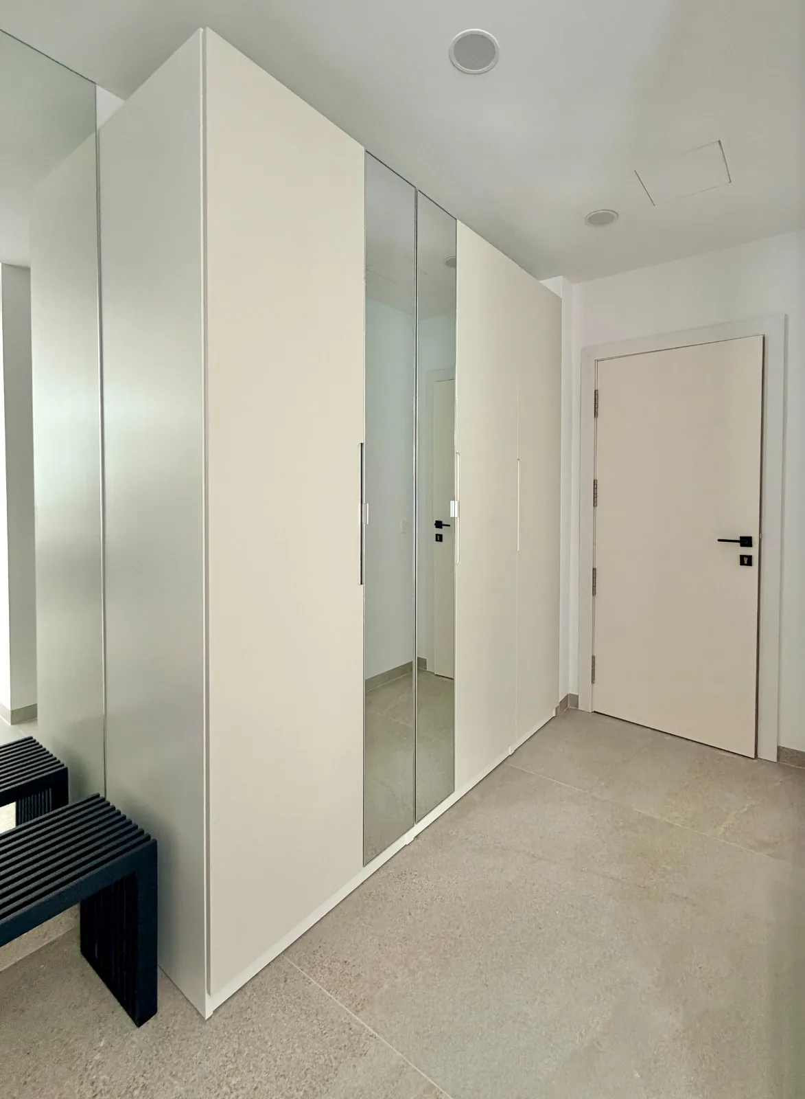 AP. 3   Nowoczesny apartament z przestronnym tarasem w Los Abrigos na Teneryfie, 3- pokojowy na Teneryfie — zdjęcie 41 z 43
