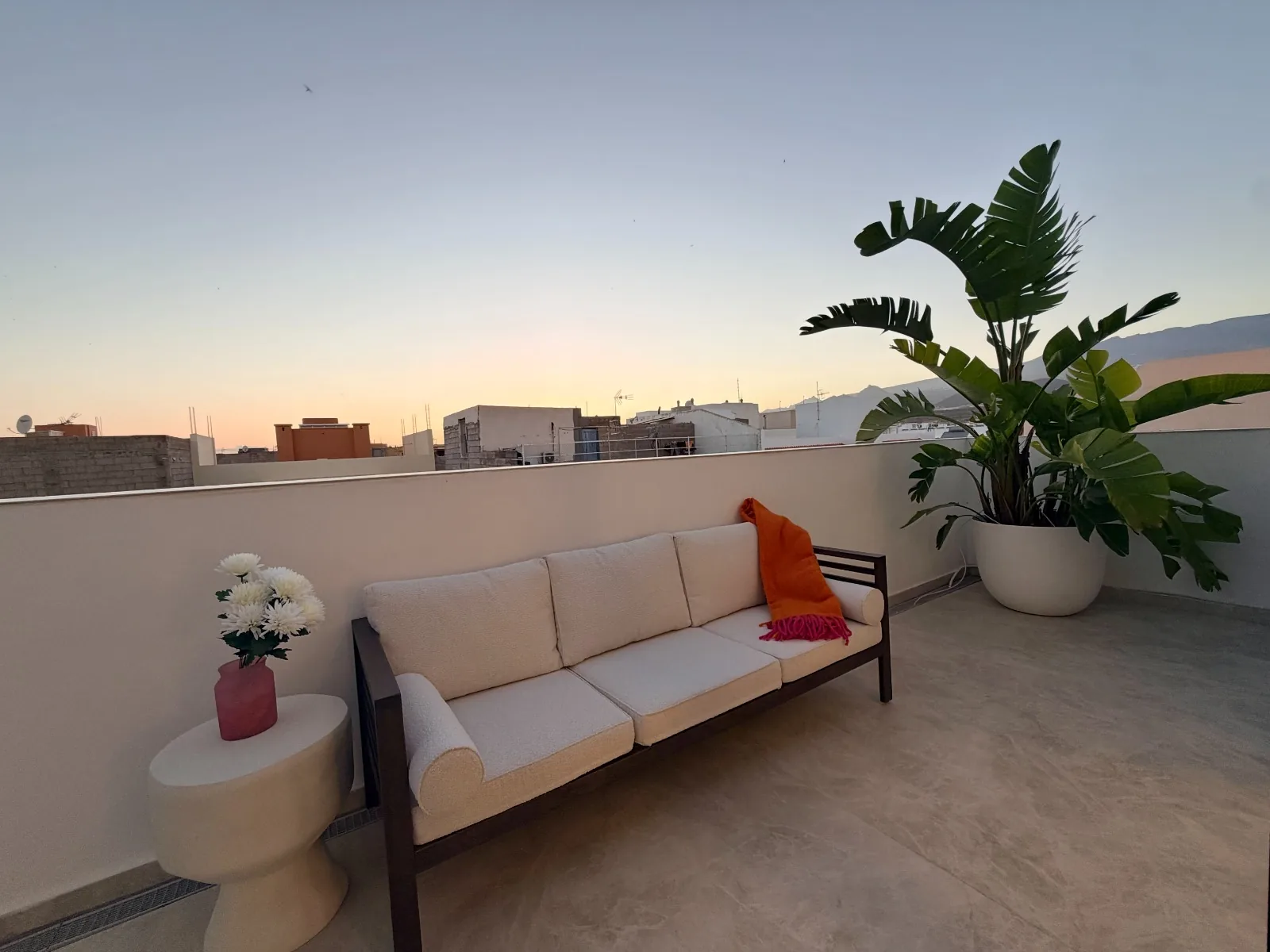 AP. 7  Apartament na sprzedaż w Los Abrigos z tarasem panoramicznym 360° na Teneryfie — zdjęcie 9 z 47