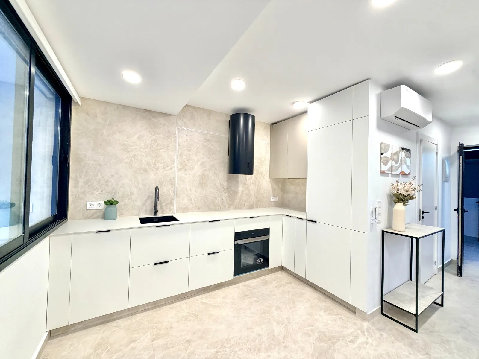 AP. 7  Apartament na sprzedaż w Los Abrigos z tarasem panoramicznym 360° na Teneryfie — zdjęcie 24 z 47
