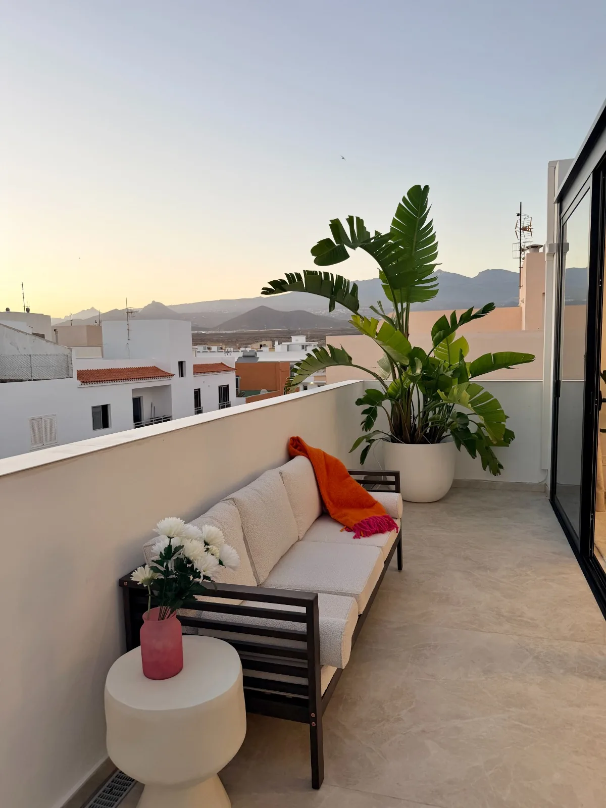 AP. 7  Apartament na sprzedaż w Los Abrigos z tarasem panoramicznym 360° na Teneryfie — zdjęcie 32 z 47