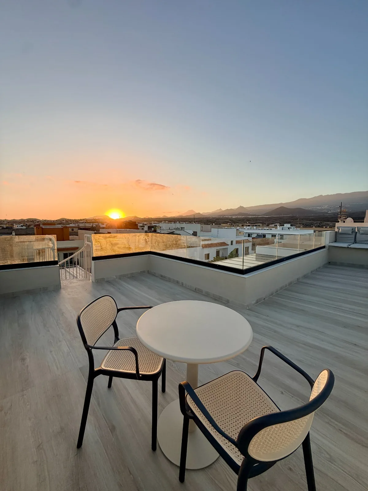 AP. 7  Apartament na sprzedaż w Los Abrigos z tarasem panoramicznym 360° na Teneryfie — zdjęcie 33 z 47