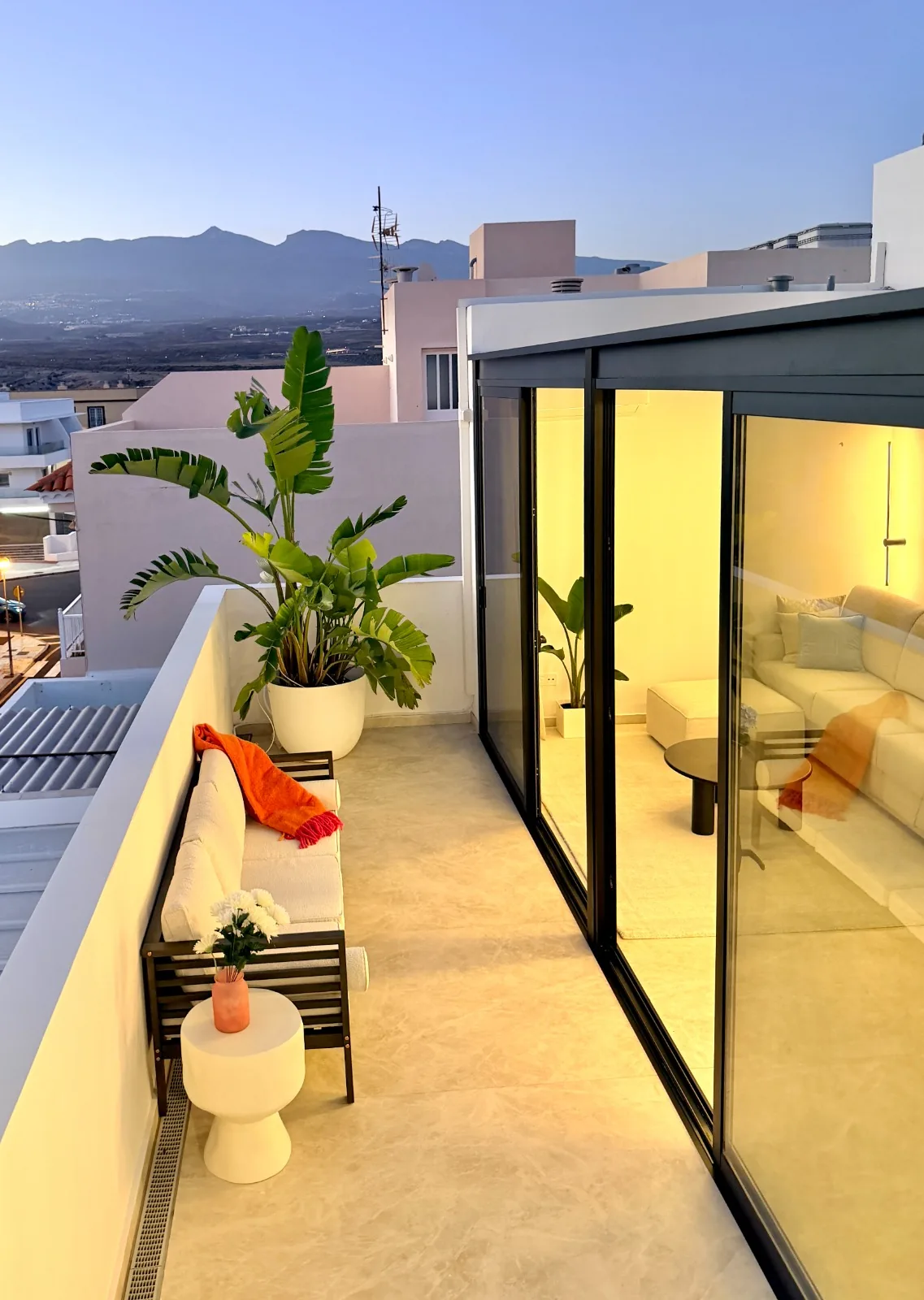AP. 7  Apartament na sprzedaż w Los Abrigos z tarasem panoramicznym 360° na Teneryfie — zdjęcie 35 z 47