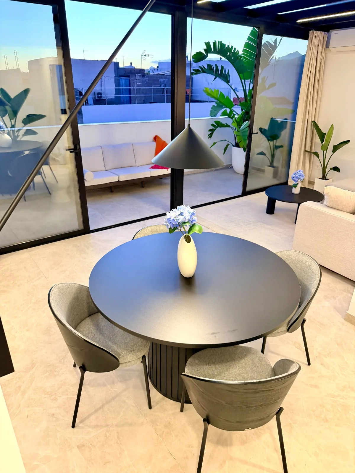 AP. 7  Apartament na sprzedaż w Los Abrigos z tarasem panoramicznym 360° na Teneryfie — zdjęcie 36 z 47