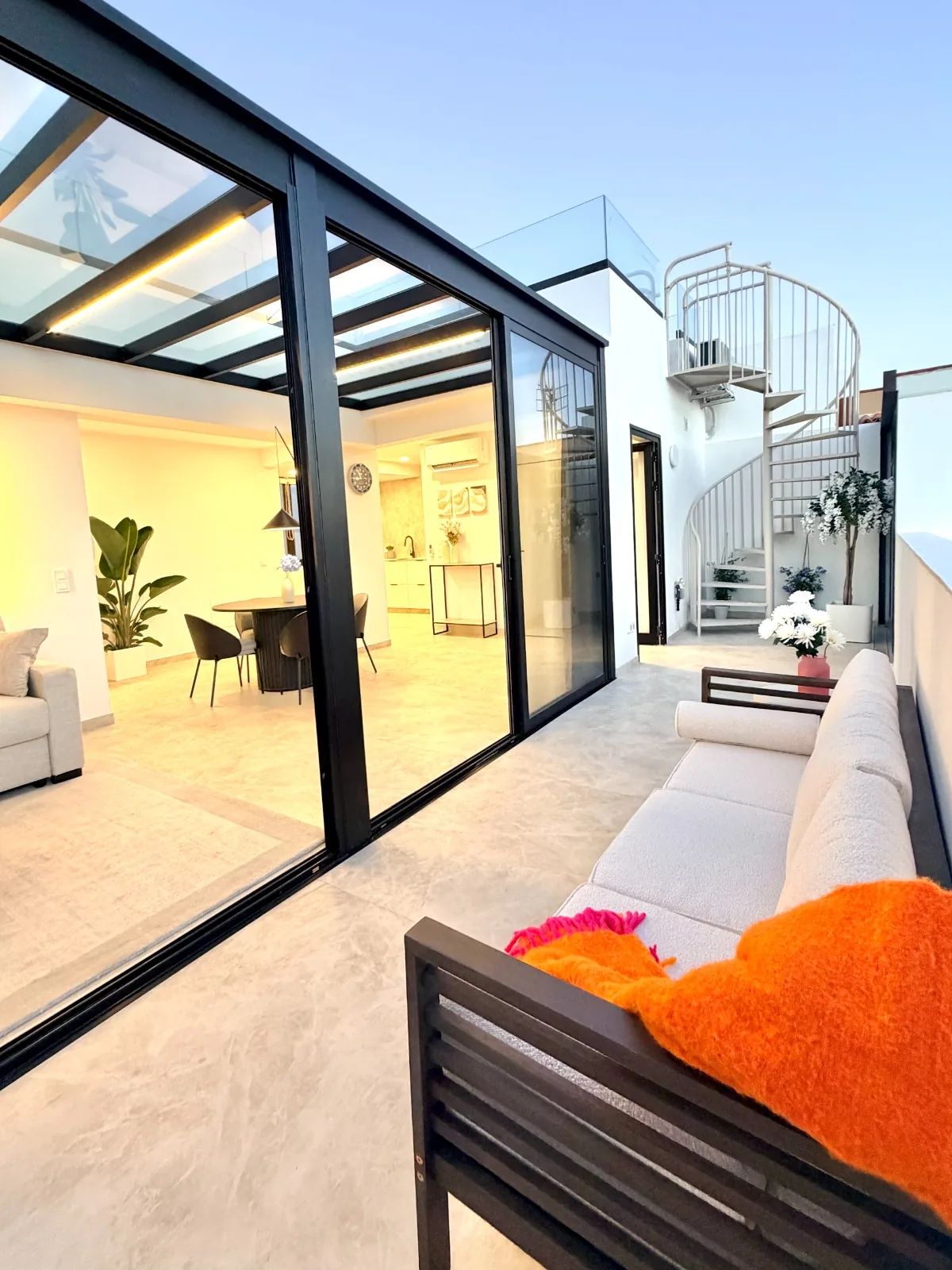 AP. 7  Apartament na sprzedaż w Los Abrigos z tarasem panoramicznym 360° na Teneryfie — zdjęcie 39 z 47