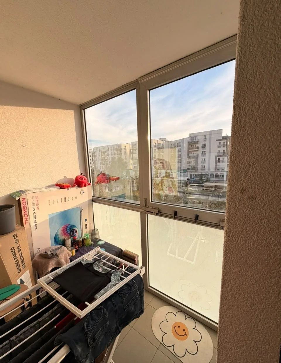 Nowoczesna kawalerka z balkonem i tarasem | Blok z cegły – Poznań, Nowe Miasto w Polsce
