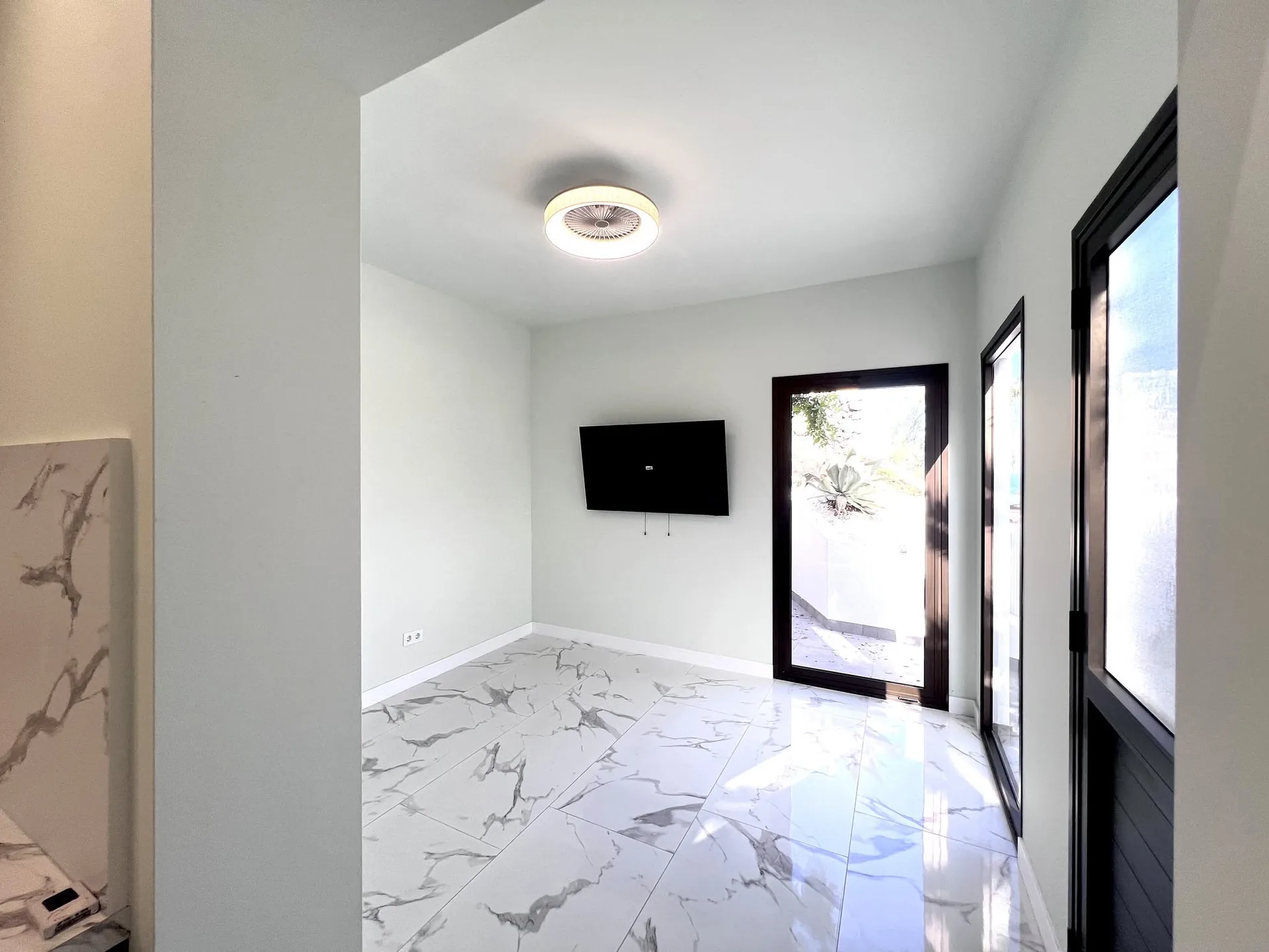 San Eugenio - niezależny apartament na Teneryfie — zdjęcie 4 z 9